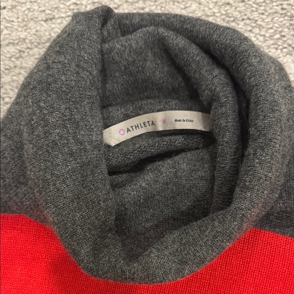 Athleta Red Color-Block Cowl & Turtleneck Cashmere Sweater - Picture 2 of 4